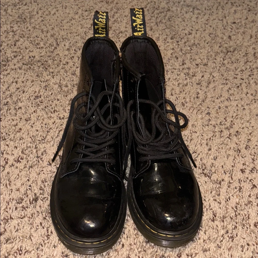 Dr. Martens- Big Kids size 3 - Picture 3 of 7